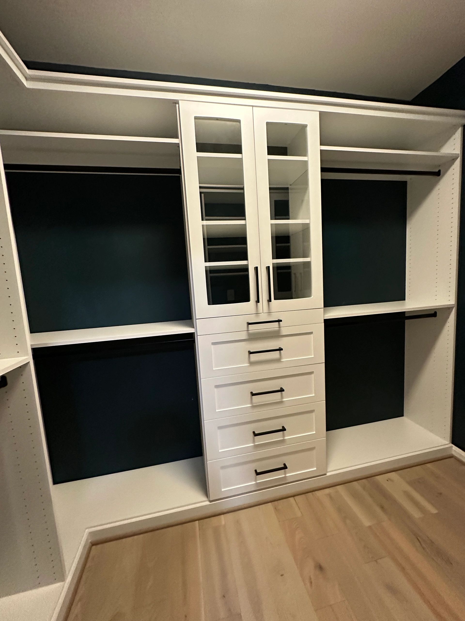 Shaker style drawer door combination Fantasy Closets Virginia